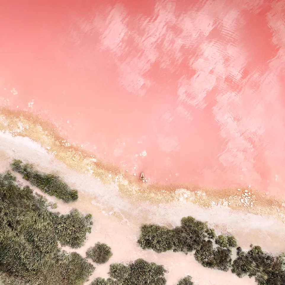 410.RoseGold marble 1024w 1366h